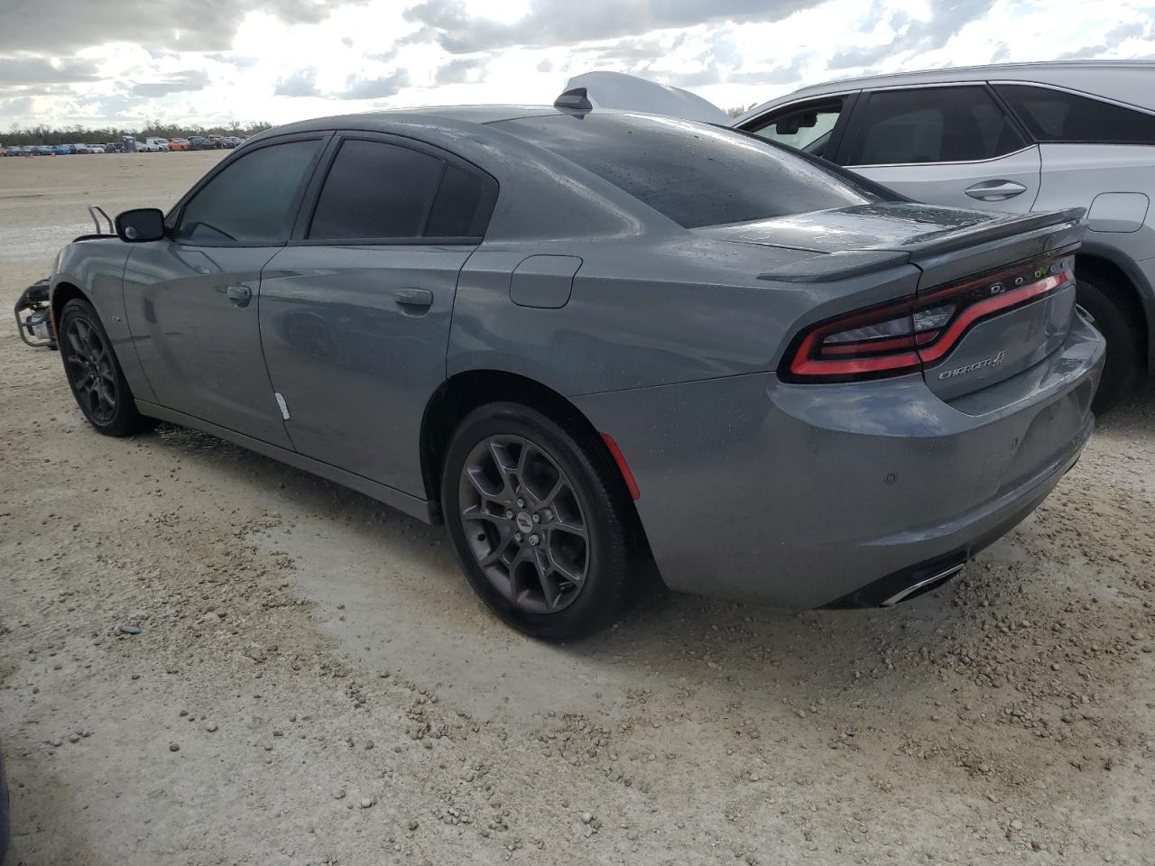 2018 Dodge Charger - Image 2
