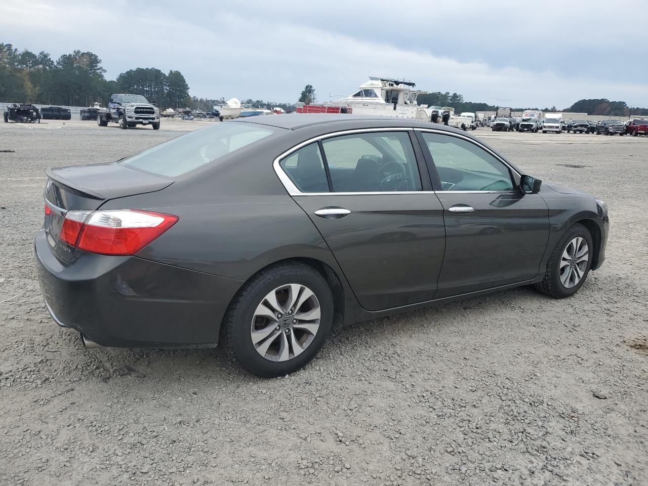 VIN 1HGCR2F57DA163134 2013 HONDA ACCORD no.3