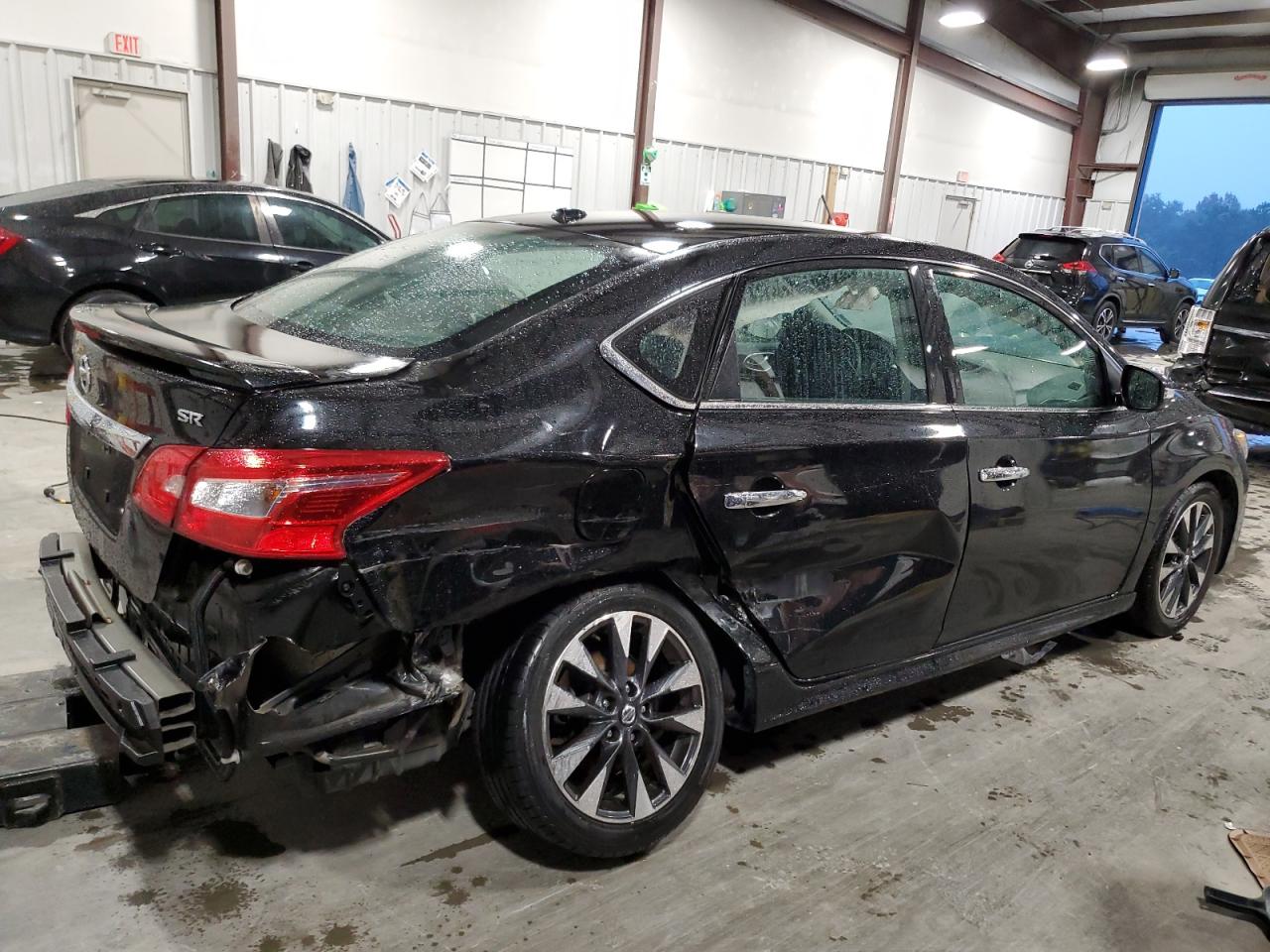 2019 Nissan Sentra - Image 3