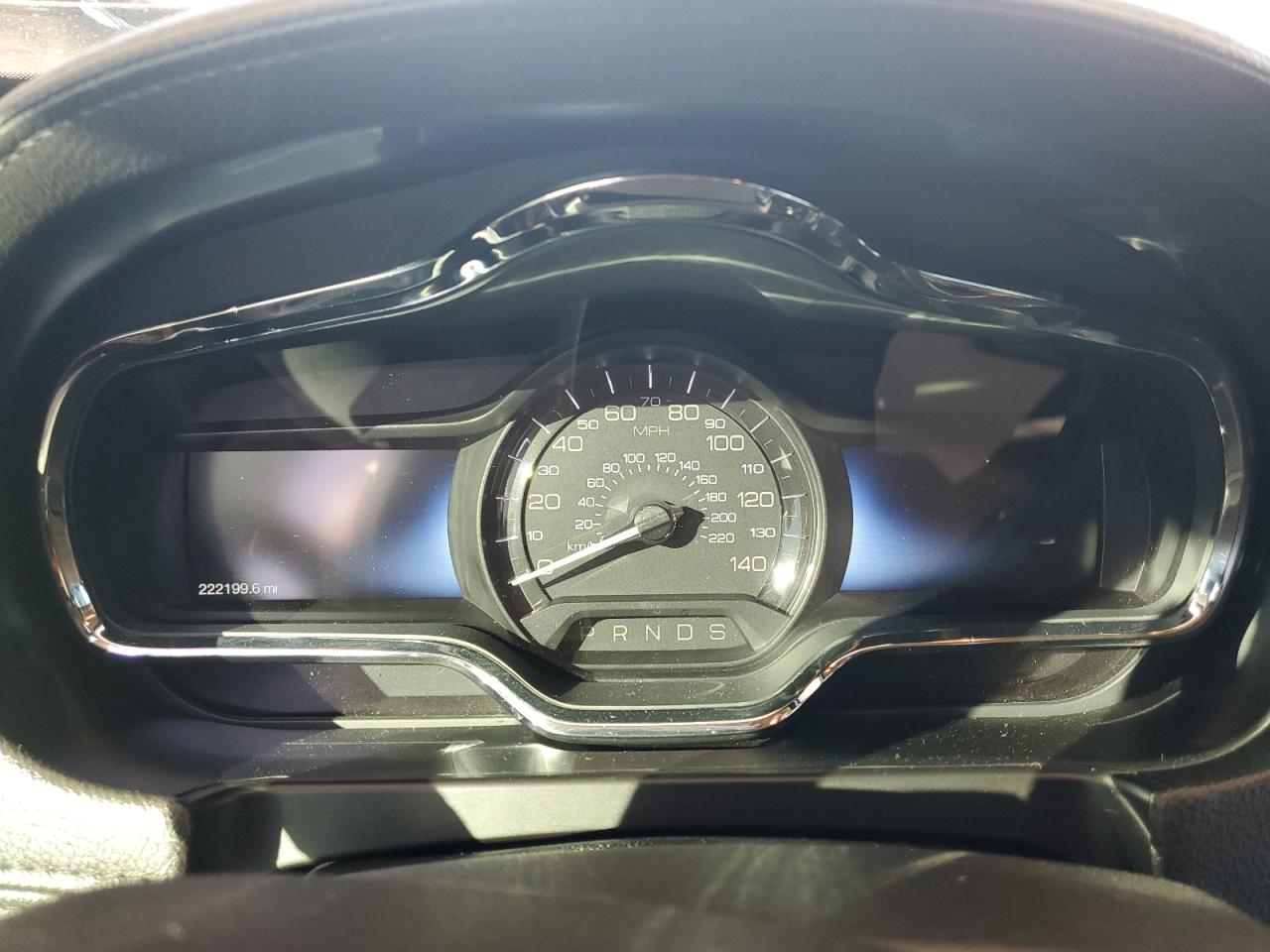 2019 Lincoln MKT - Image 9