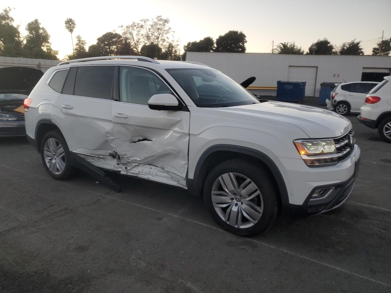2019 Volkswagen Atlas - Image 4