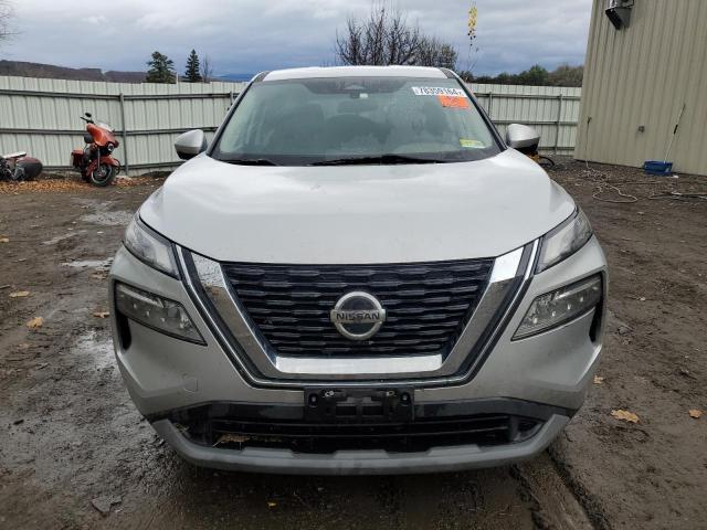  NISSAN ROGUE 2021 Srebrny