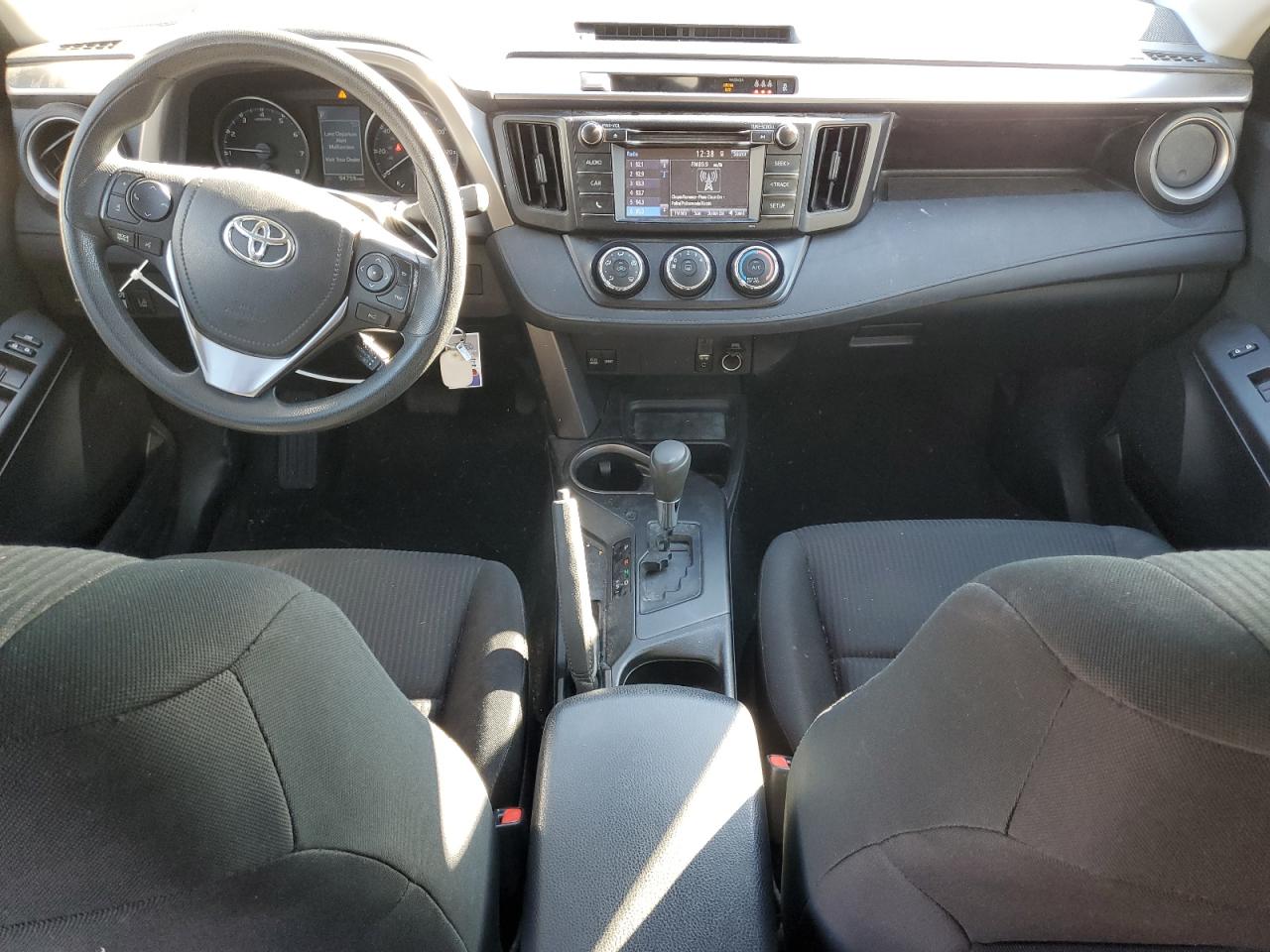 2017 Toyota RAV 4 - Image 8