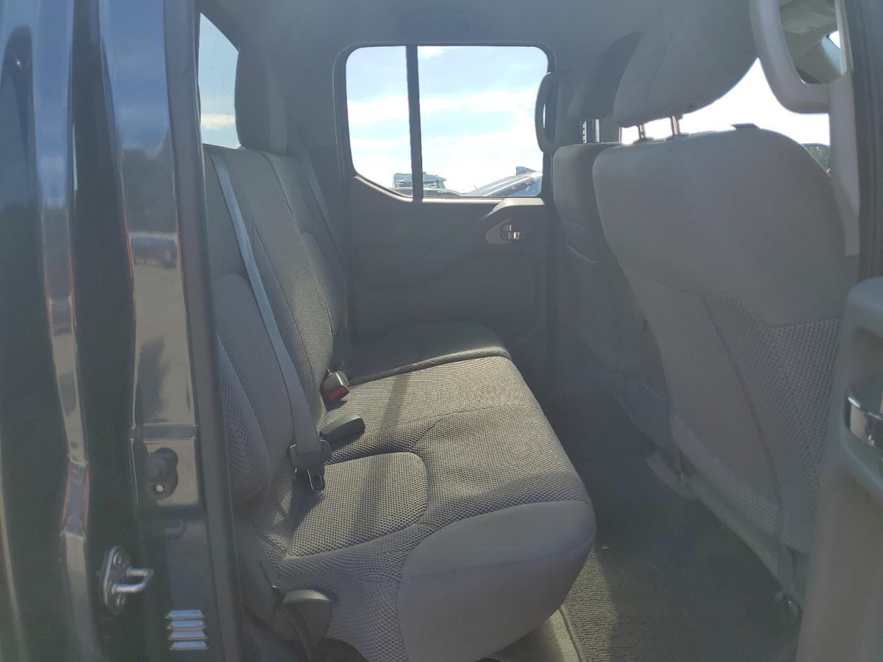 2016 Nissan Navara (Frontier) - Image 10