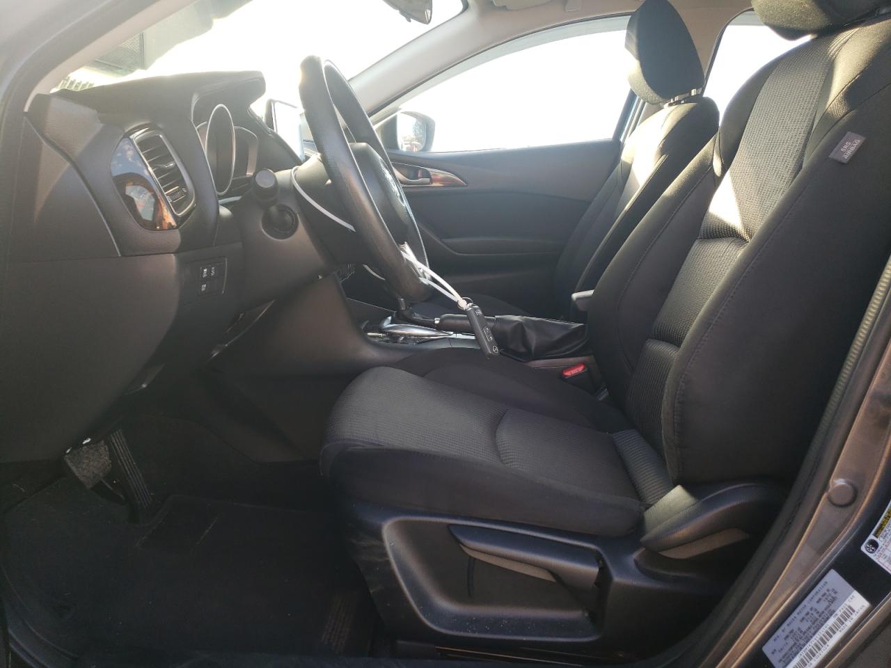 2016 Mazda 3 - Image 7