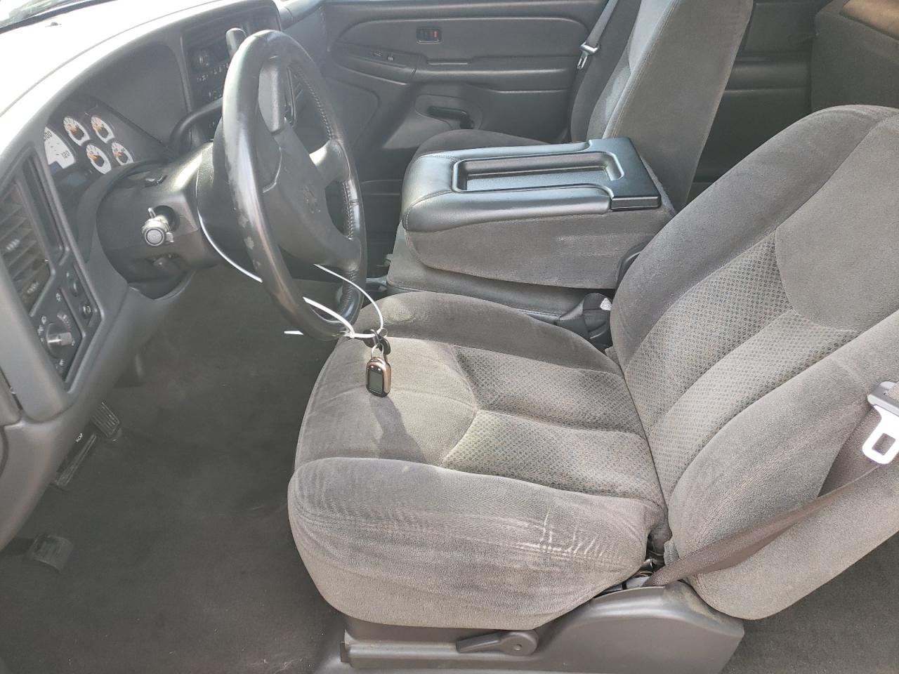 2005 Chevrolet Silverado - Image 7