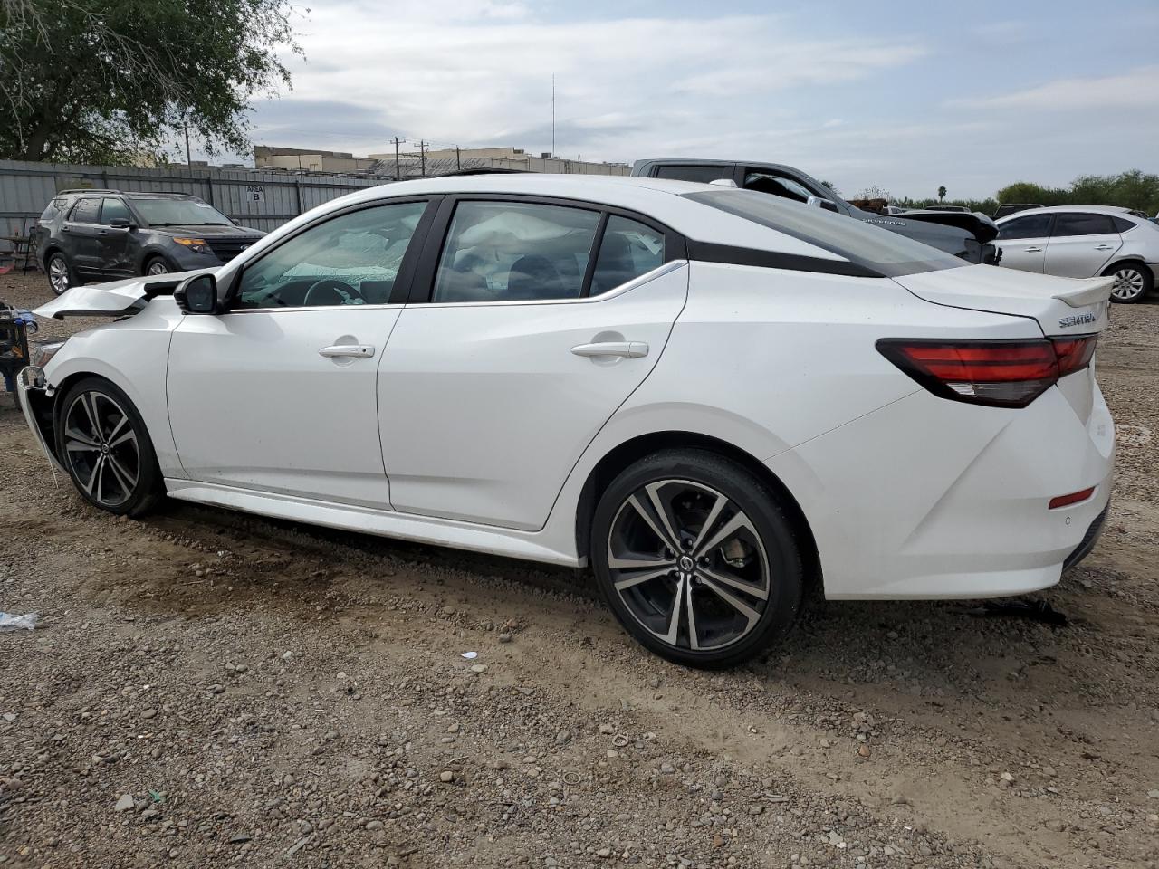 2022 Nissan Sentra - Image 2