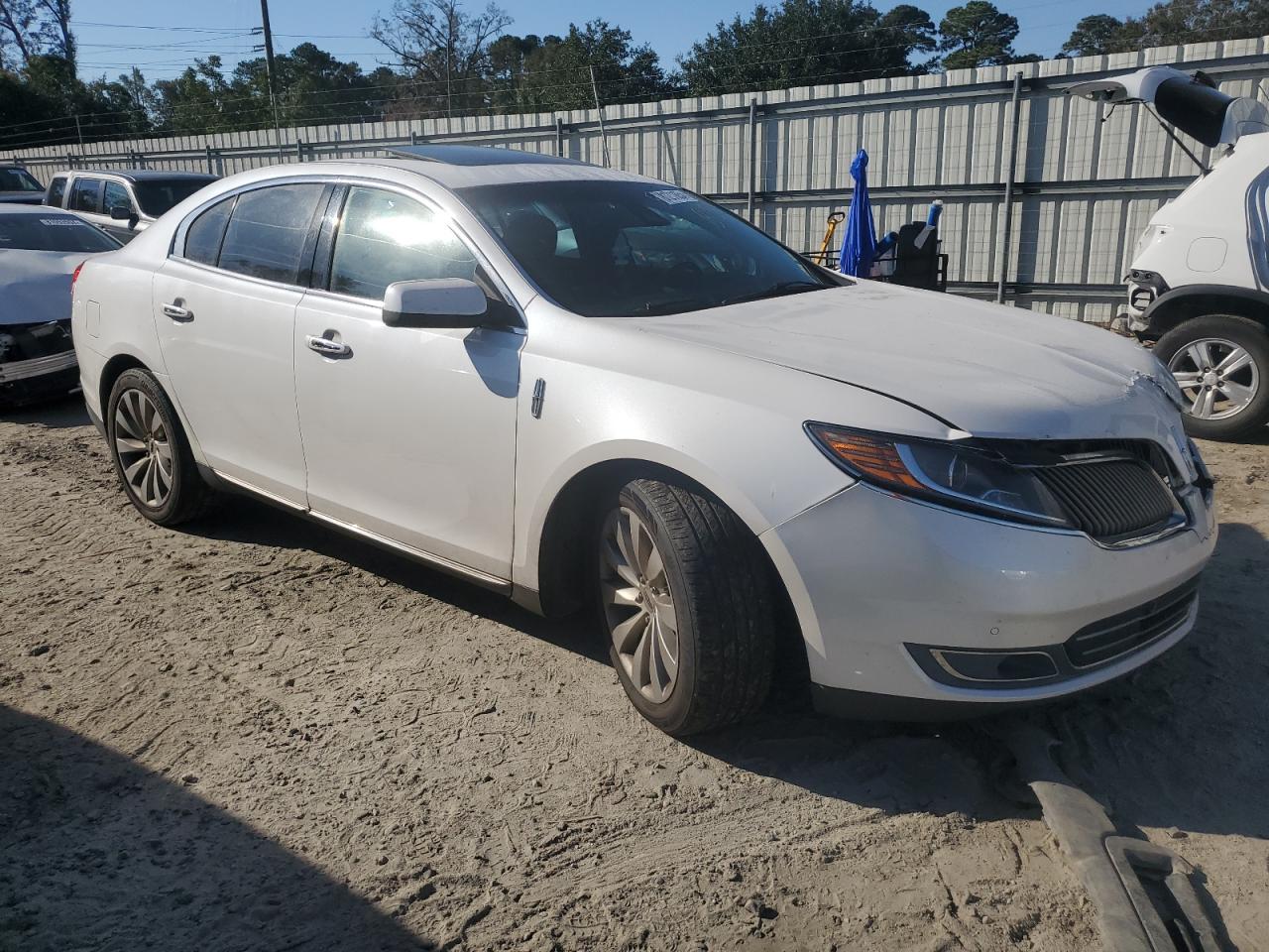 VIN 1LNHL9DK8DG608397 2013 LINCOLN MKS no.4