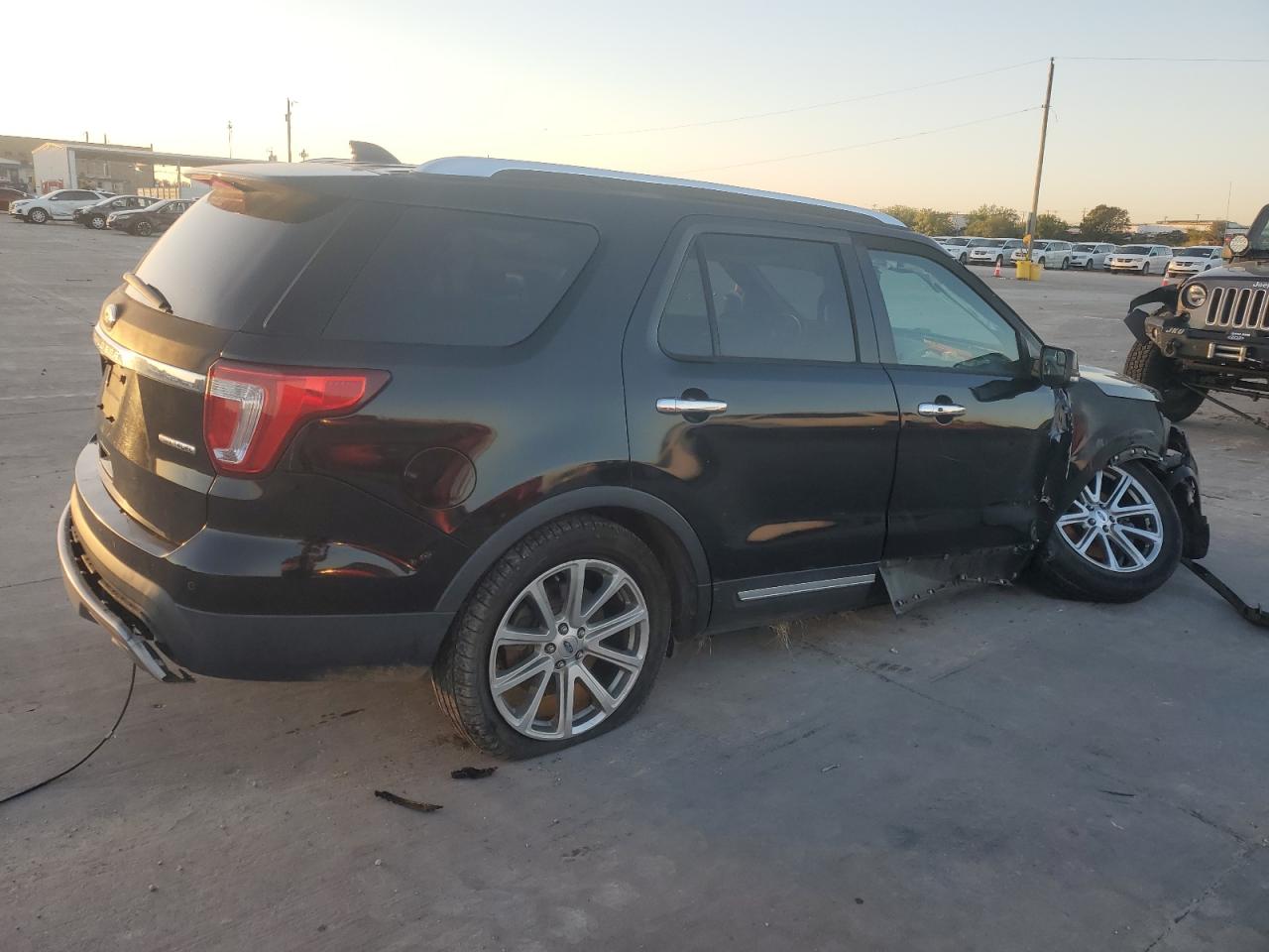 VIN 1FM5K7F83GGA52256 2016 FORD EXPLORER no.3