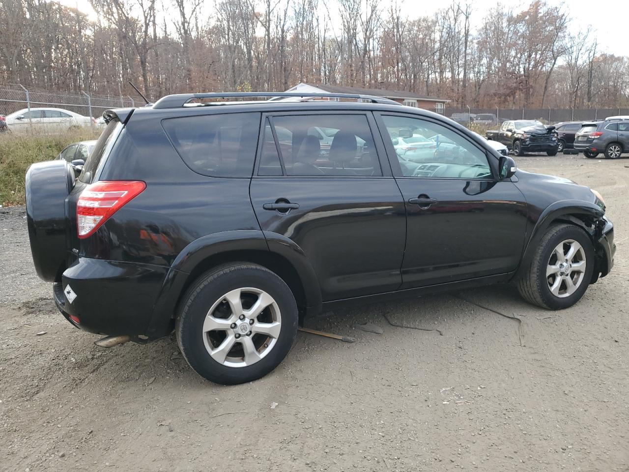2010 Toyota RAV 4 - Image 3