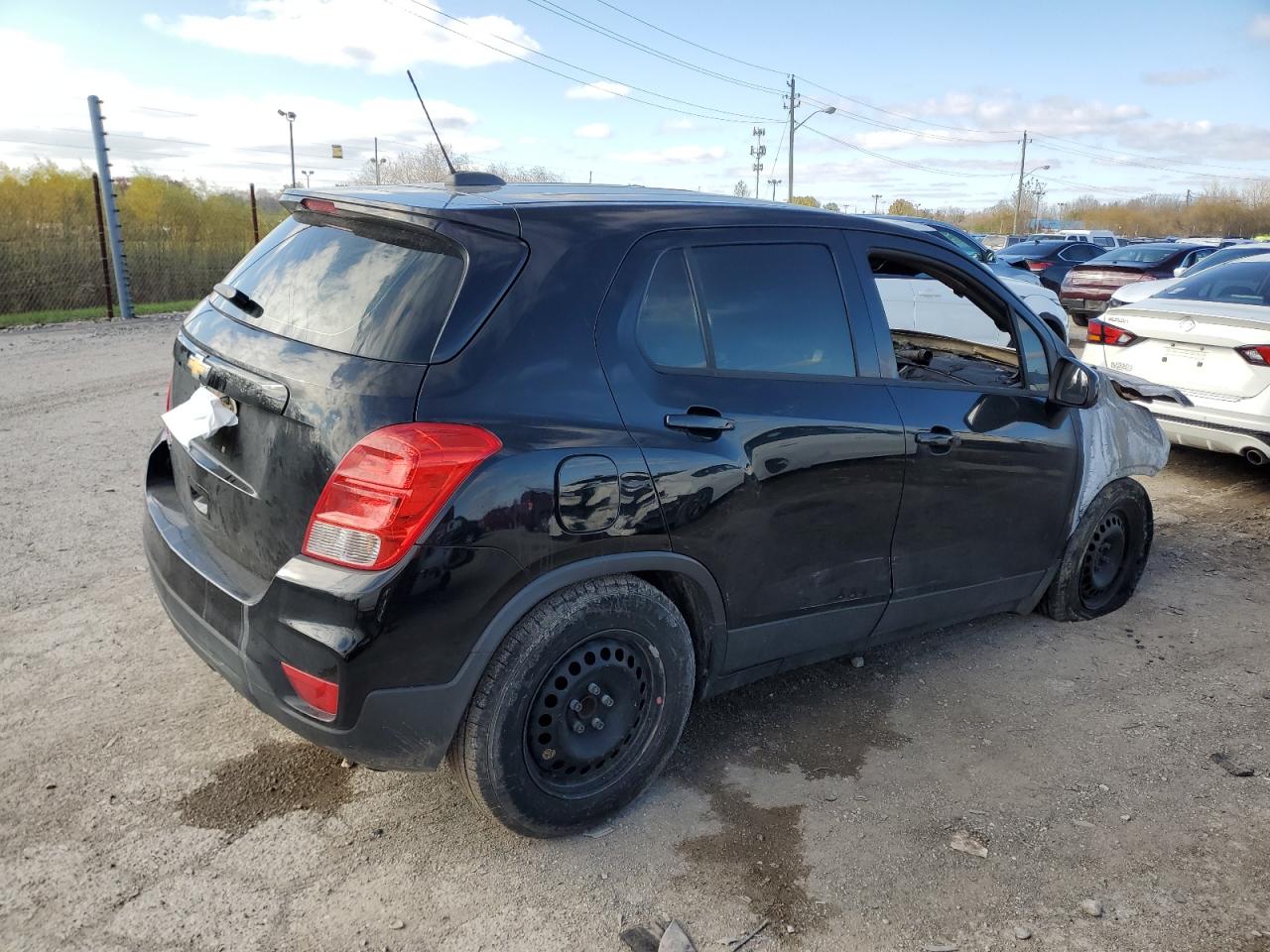 2017 Chevrolet Trax - Image 3