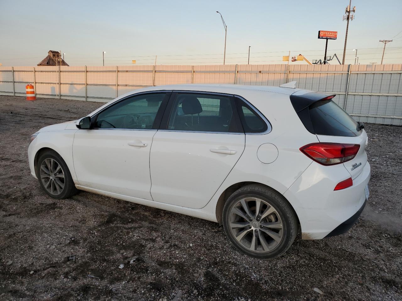 KMHH35LE5KU116557 2019 HYUNDAI ELANTRA - Image 2