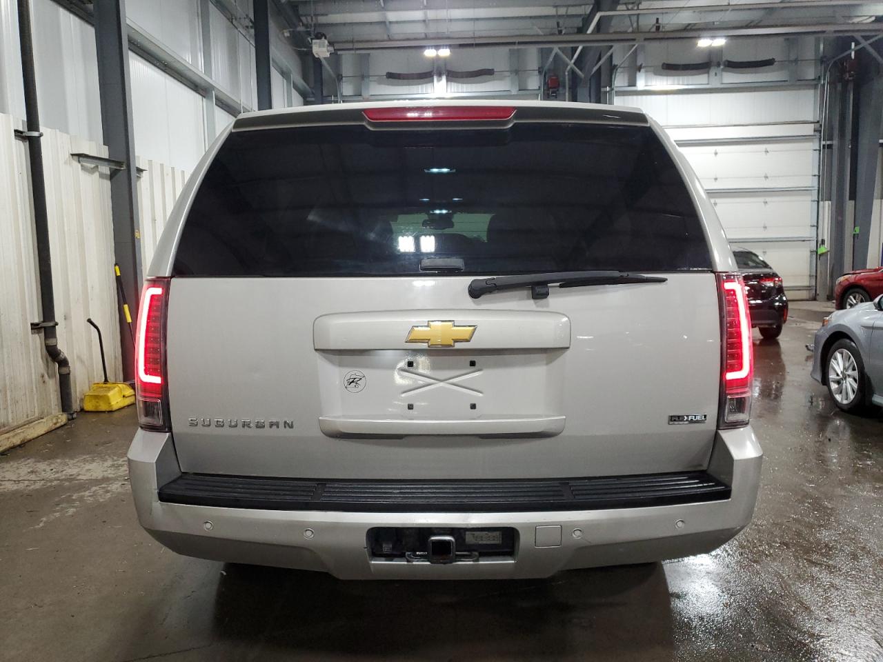 2008 Chevrolet Suburban - Image 6