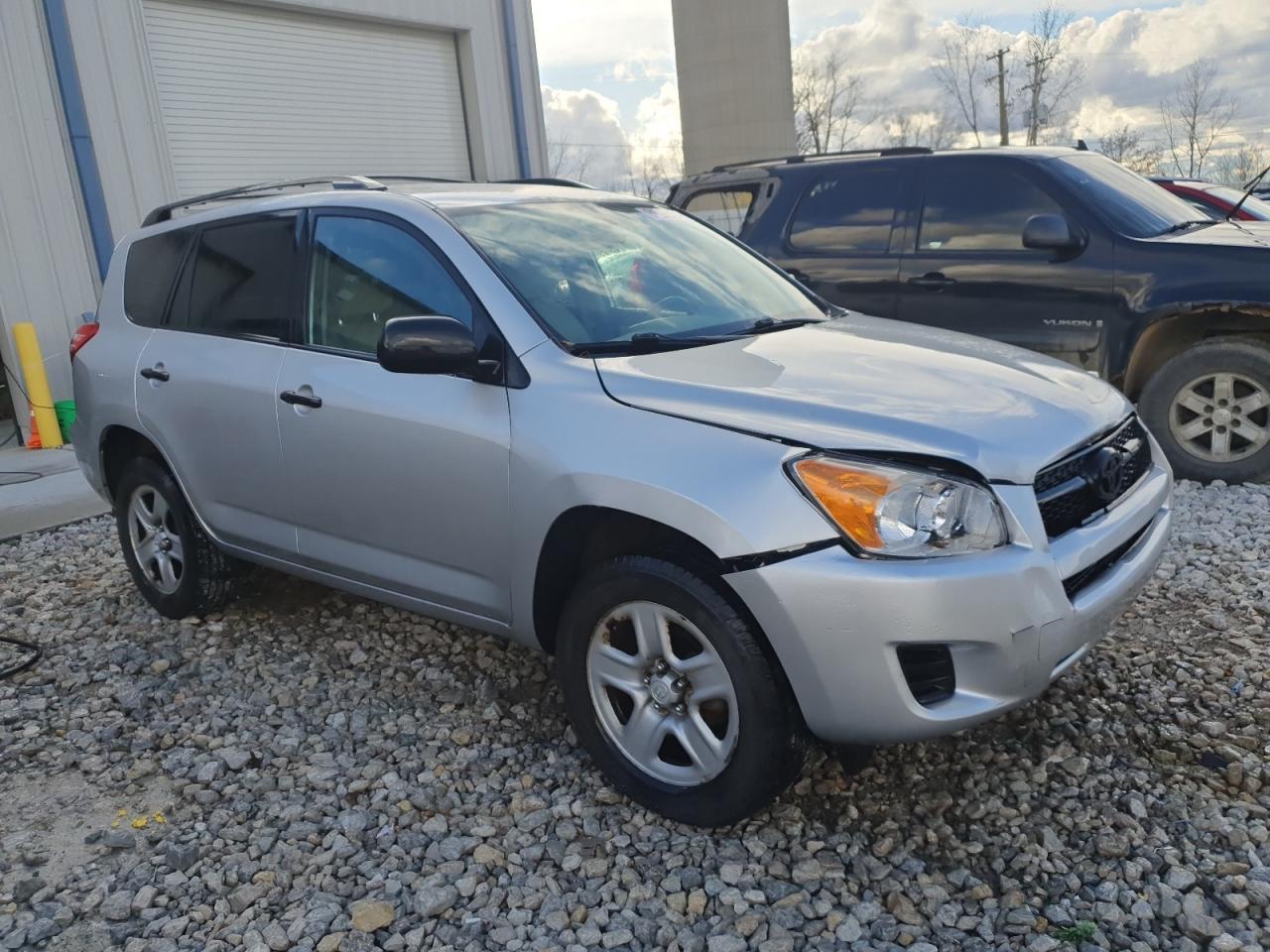 2011 Toyota RAV 4 - Image 4