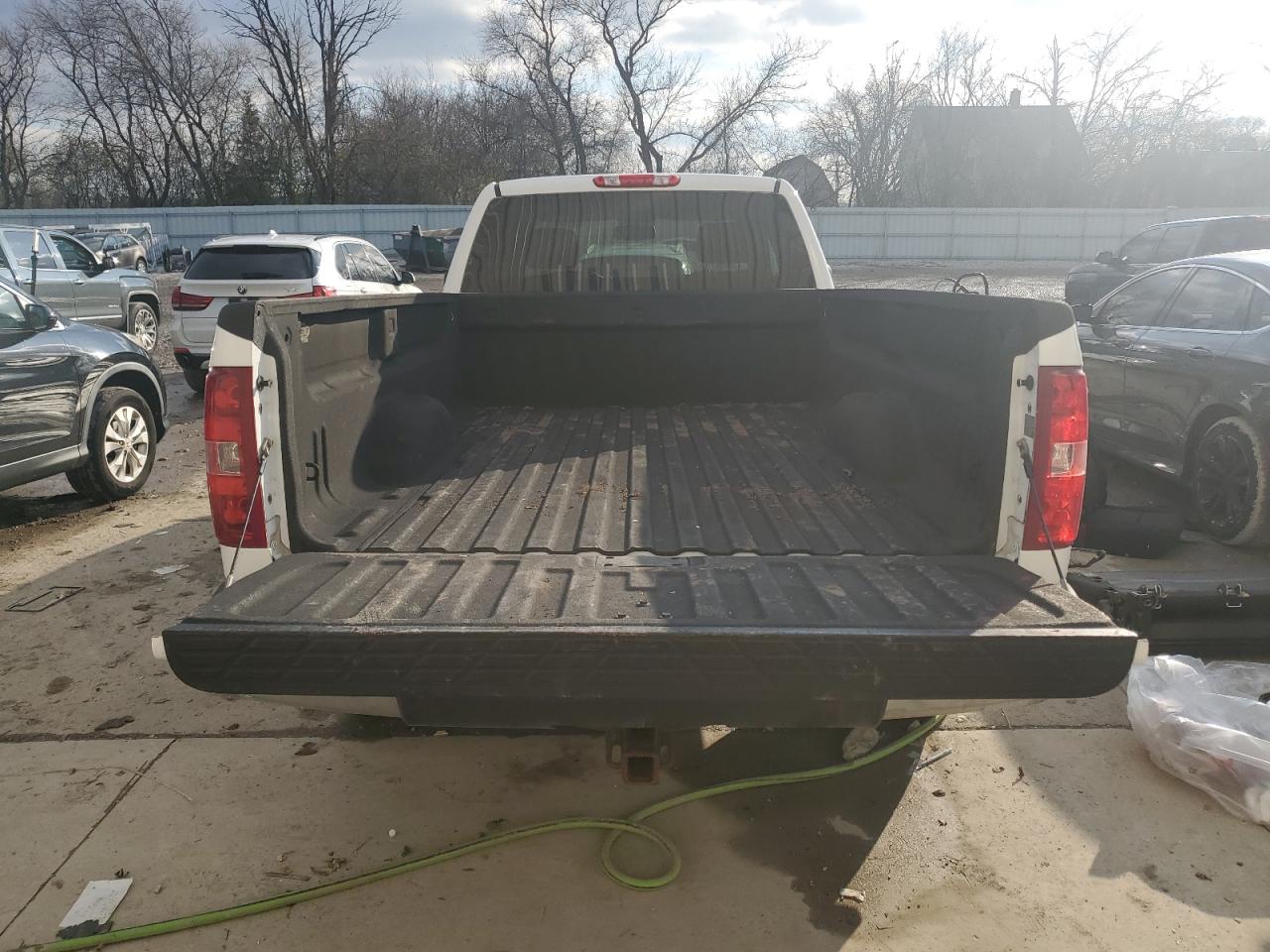 2013 Chevrolet Silverado - Image 6
