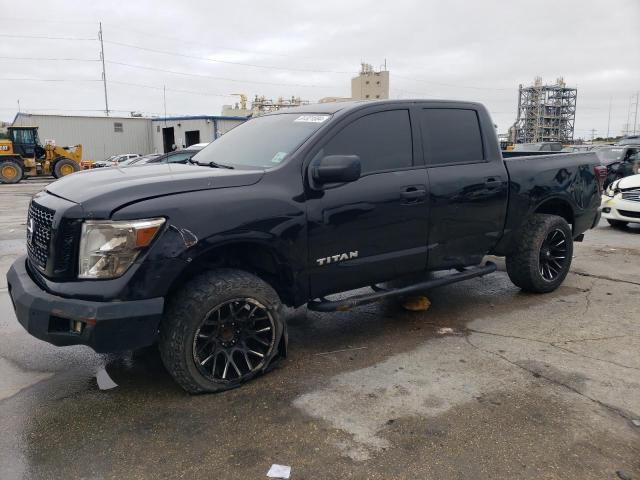  NISSAN TITAN 2017 Czarny