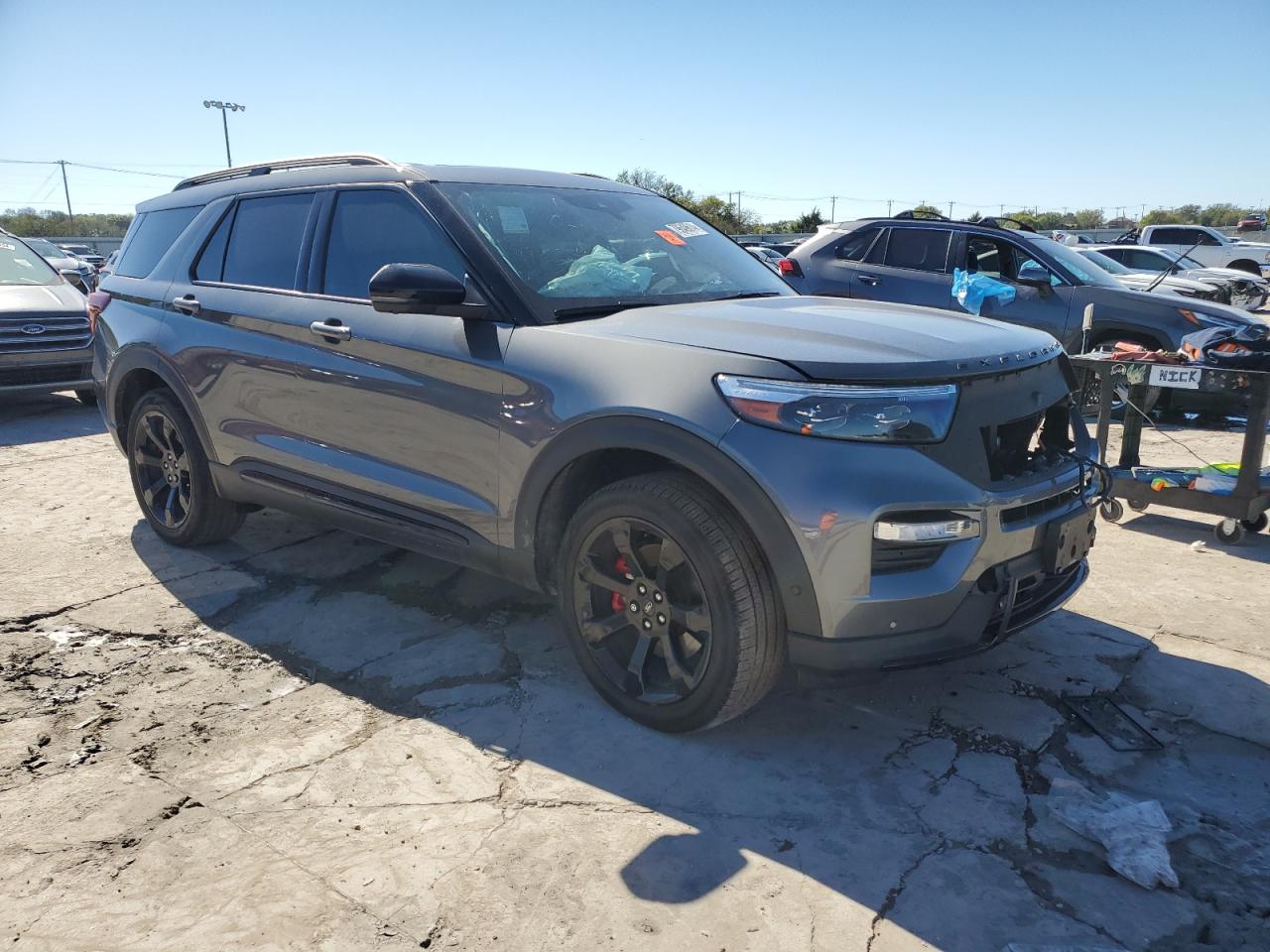 2021 Ford Explorer - Image 4