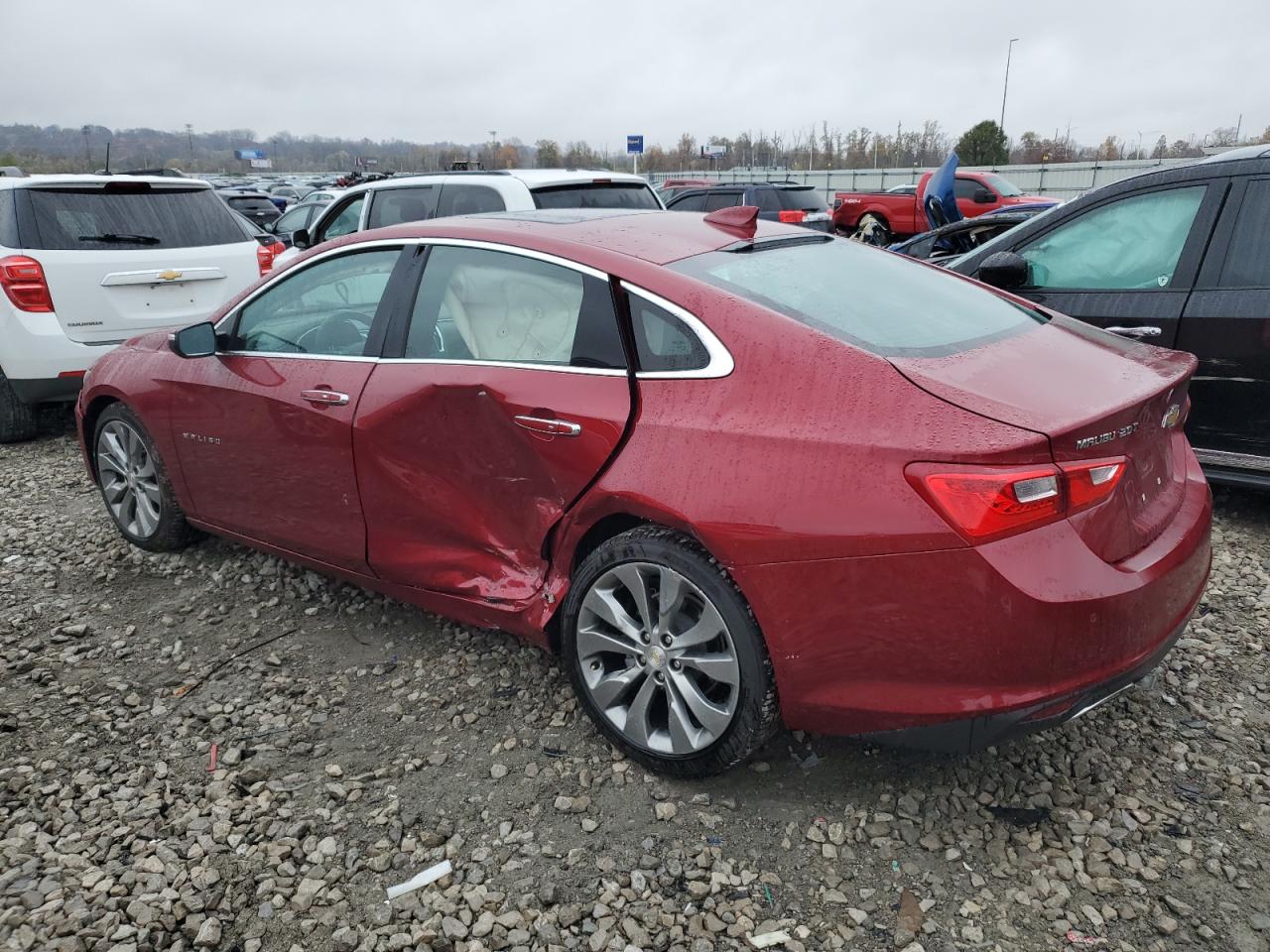2018 Chevrolet Malibu - Image 2