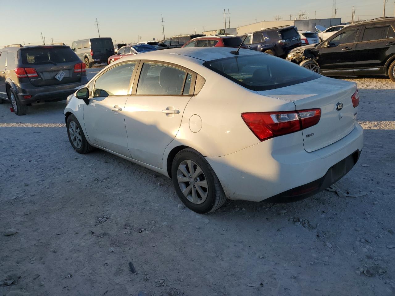 2015 Kia Rio - Image 2