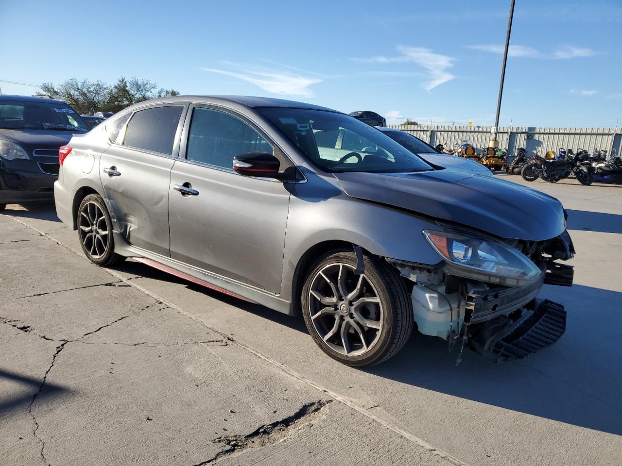 VIN 3N1CB7AP3HY340758 2017 NISSAN SENTRA no.4