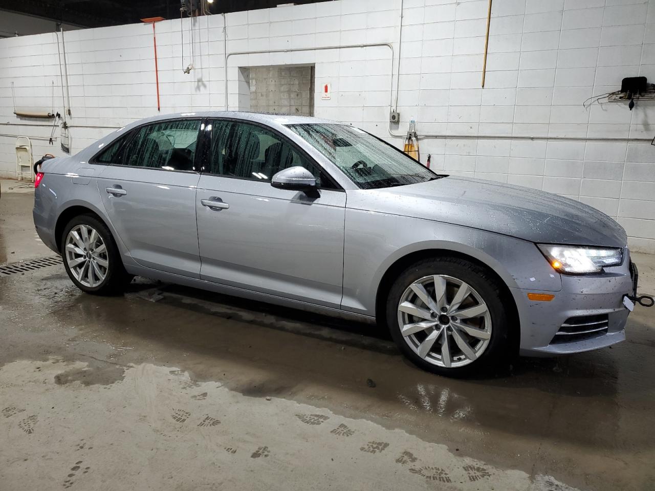 2017 Audi A4 - Image 4