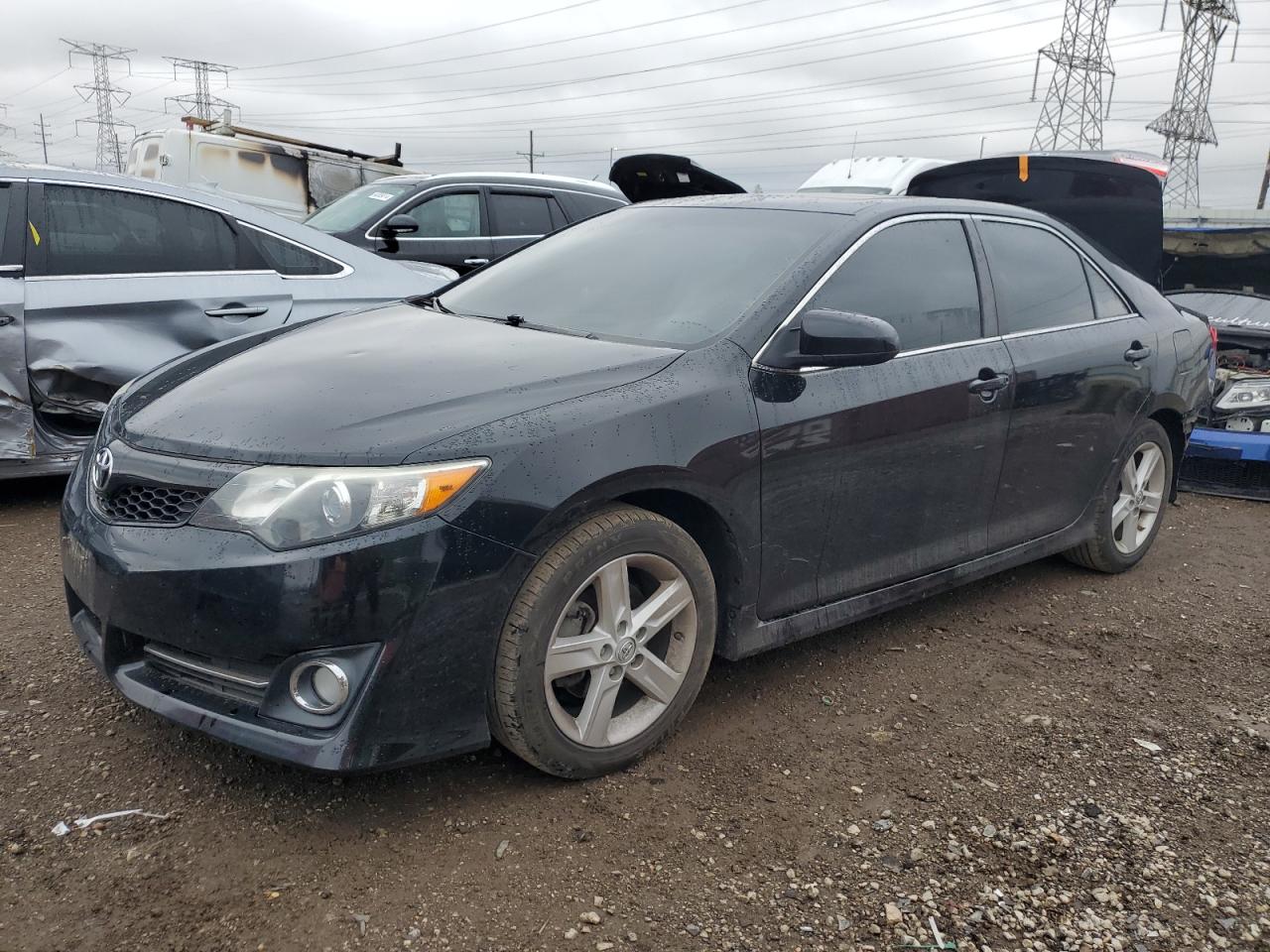 2014 TOYOTA CAMRY