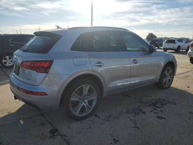  AUDI Q5 2020 Серебристый