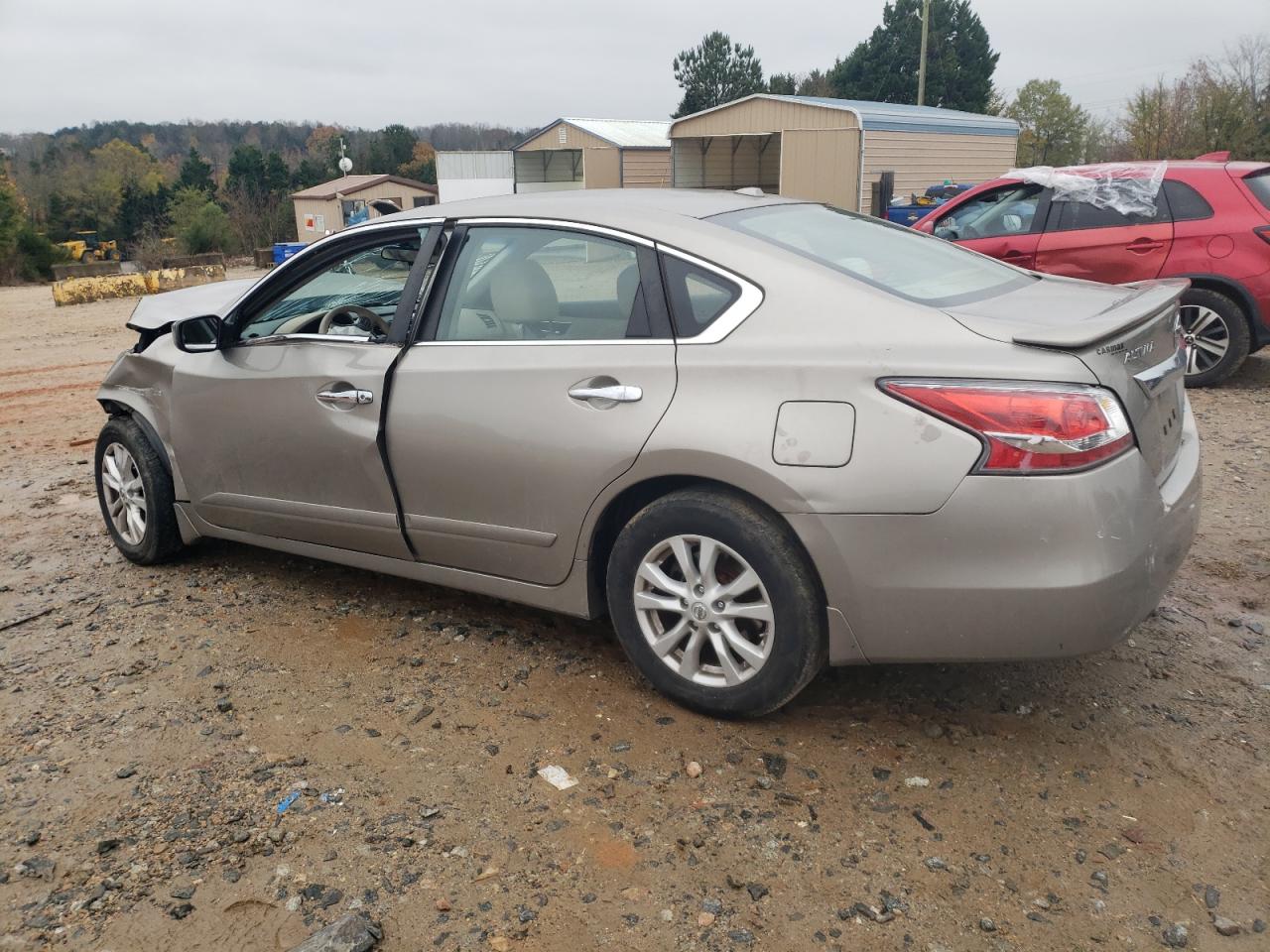 2014 Nissan Altima - Image 2