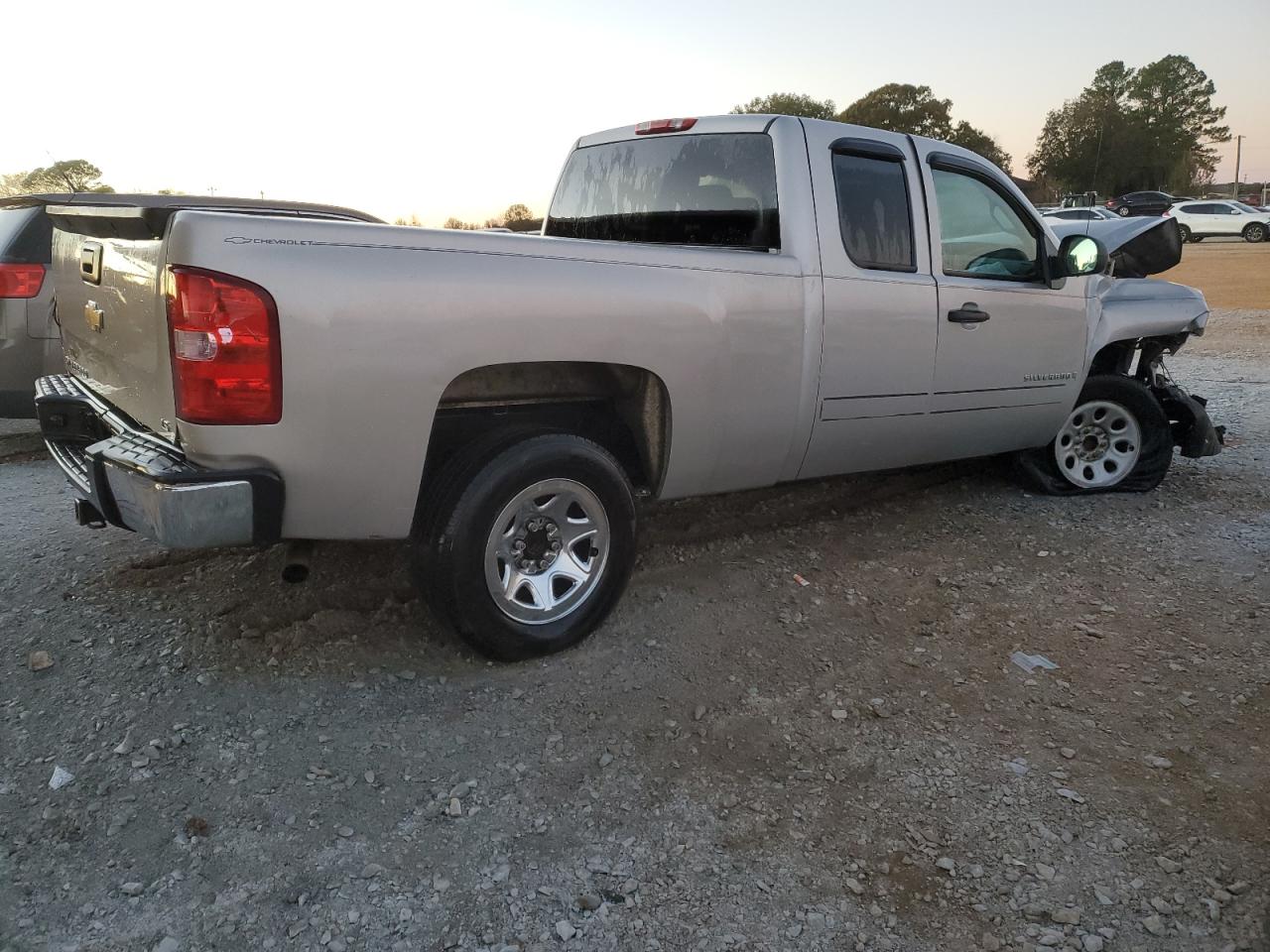 2009 Chevrolet Silverado - Image 3