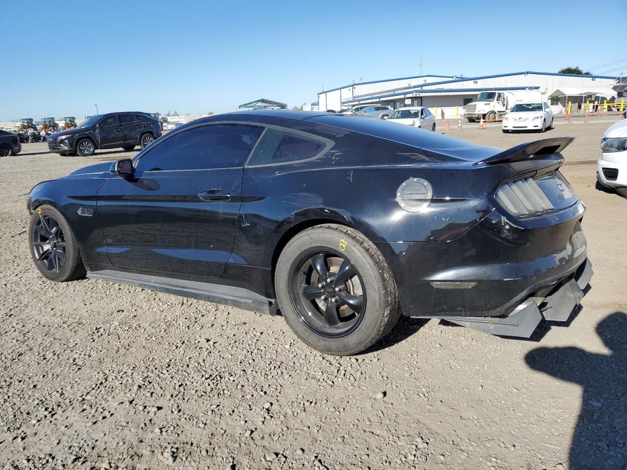 VIN 1FA6P8CFXH5275660 2017 FORD MUSTANG no.2