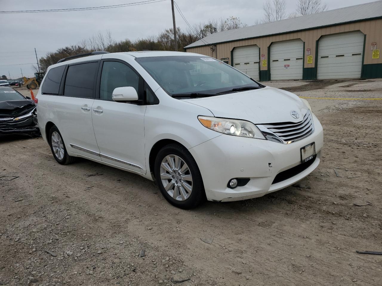 VIN 5TDYK3DCXDS297638 2013 TOYOTA All Models no.4