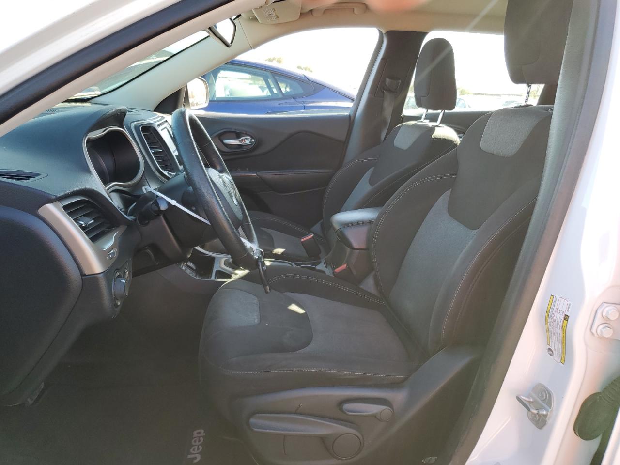 2016 Jeep Grand Cherokee - Image 7