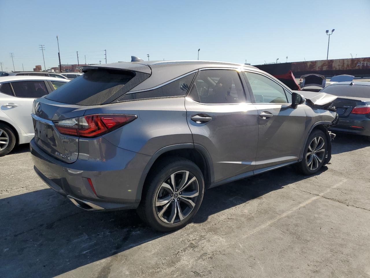 VIN 2T2ZZMCA6KC128515 2019 LEXUS RX350 no.3