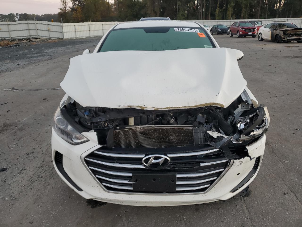 2018 Hyundai Elantra - Image 5