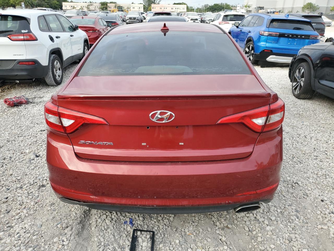 2015 Hyundai Sonata Se VIN: 5NPE24AF1FH176609 Lot: 81823424