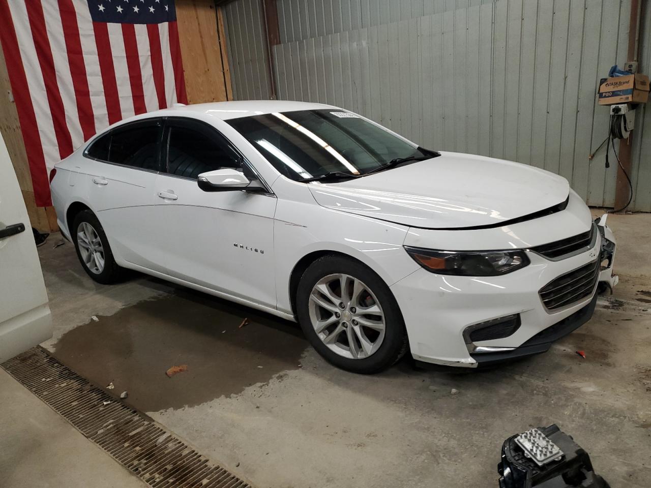 2016 Chevrolet Malibu - Image 4