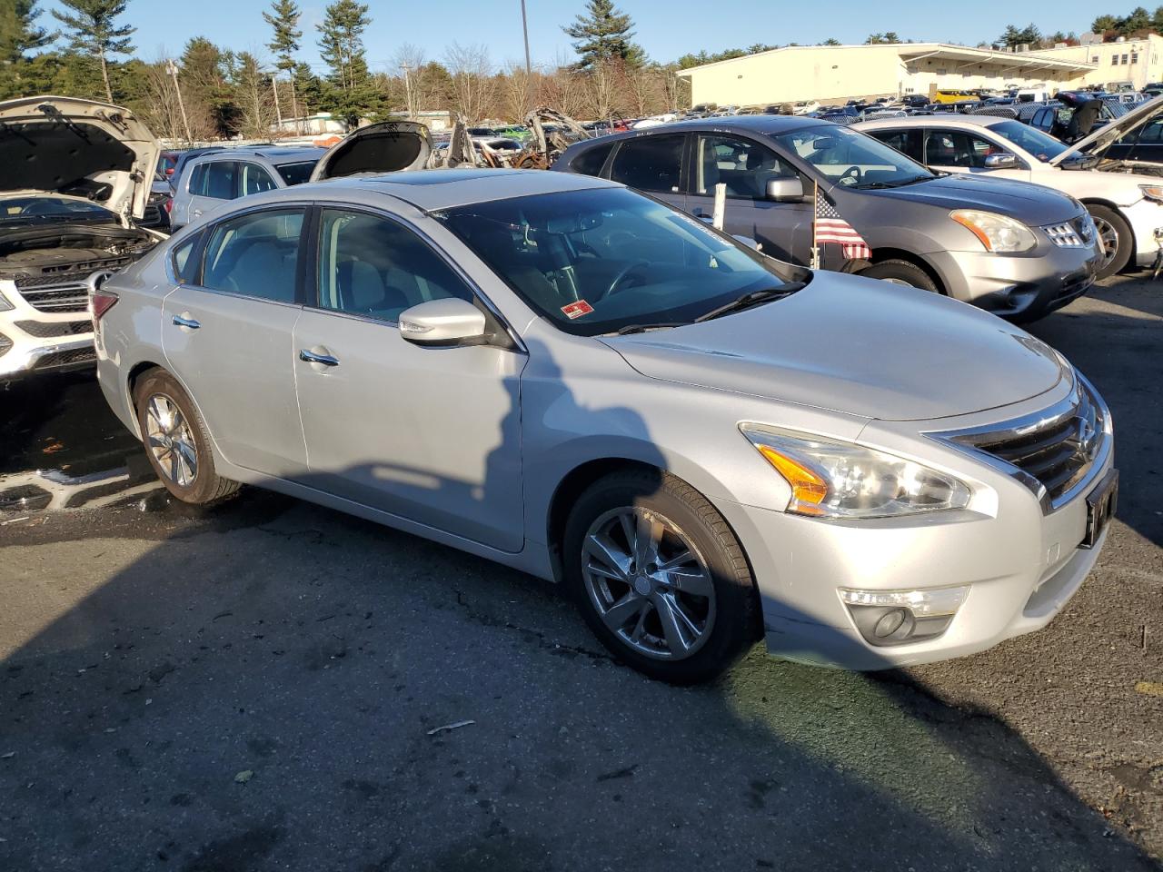 2015 Nissan Altima - Image 4