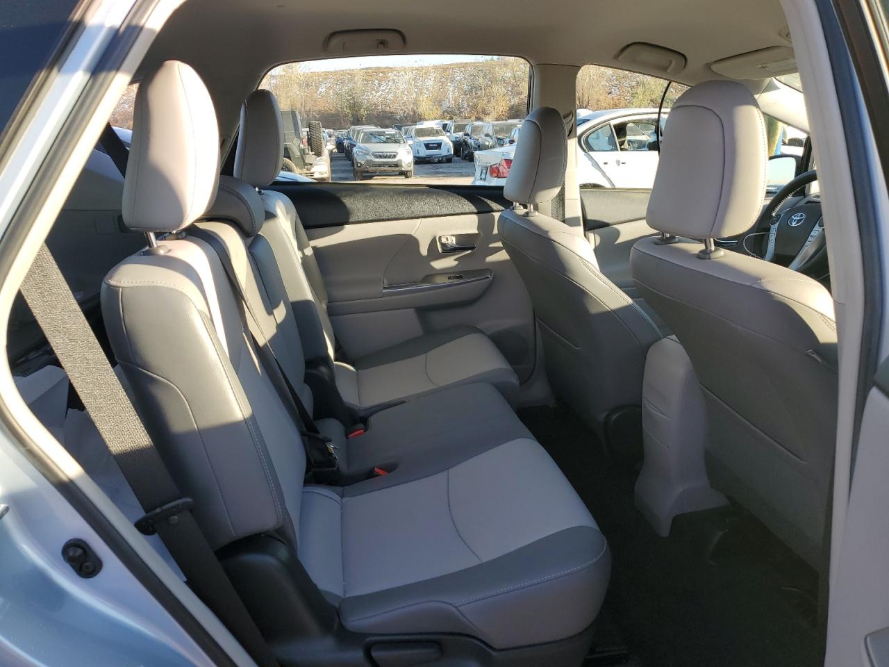 2016 Toyota Prius V VIN: JTDZN3EU2GJ049971 Lot: 76673034