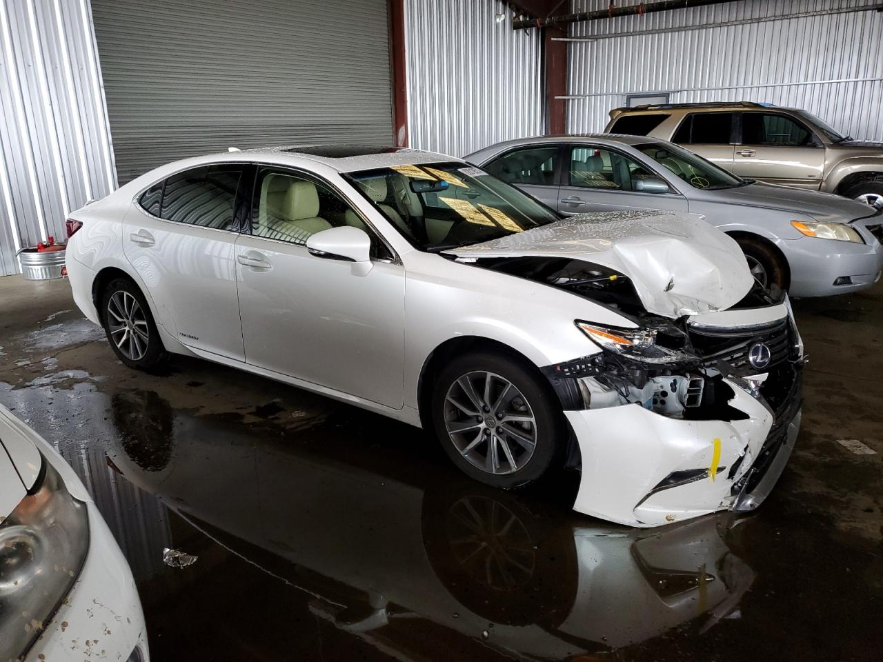 VIN JTHBW1GG5G2106781 2016 LEXUS ES300 no.4