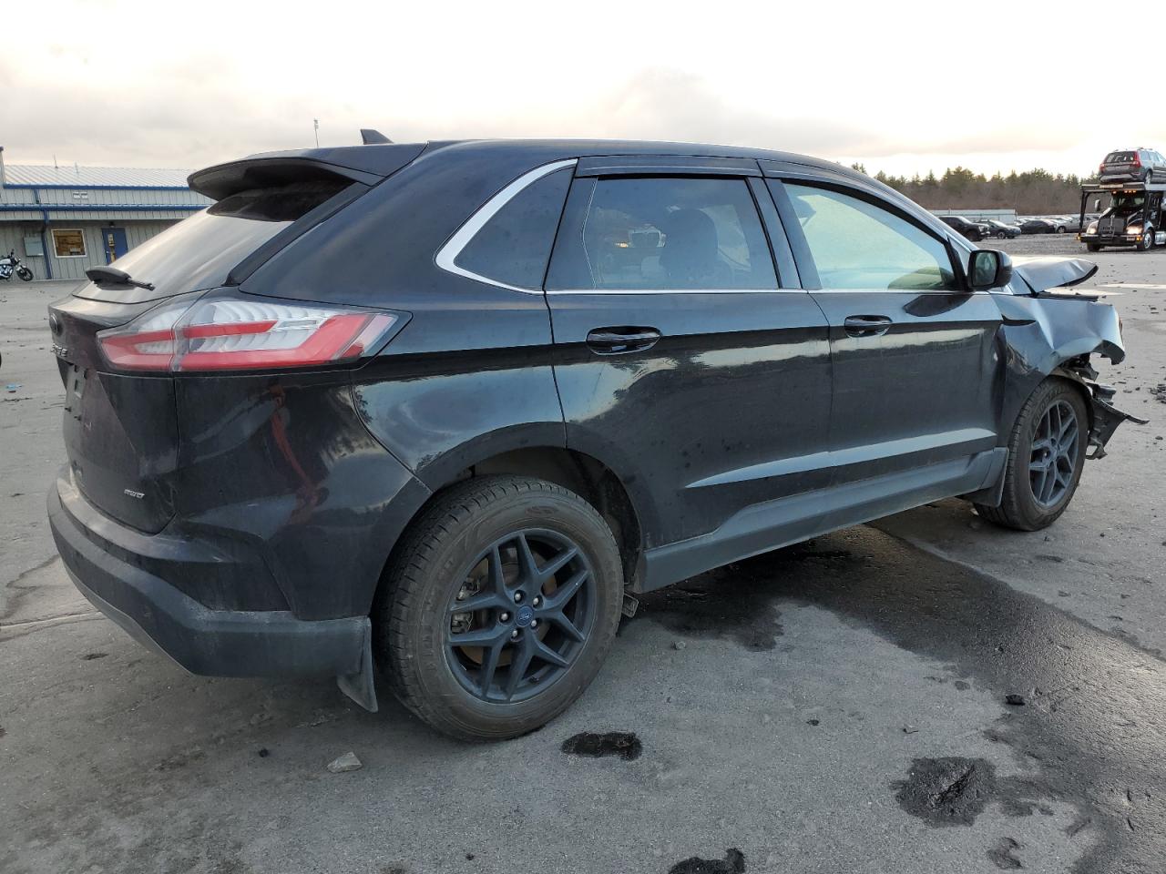 2021 Ford Edge - Image 3