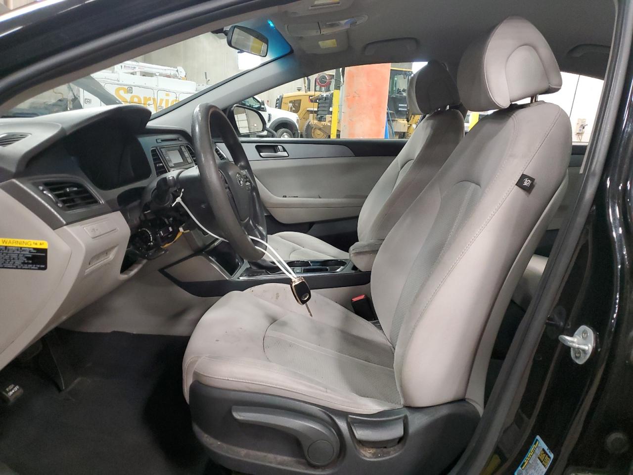 2017 Hyundai Sonata - Image 7