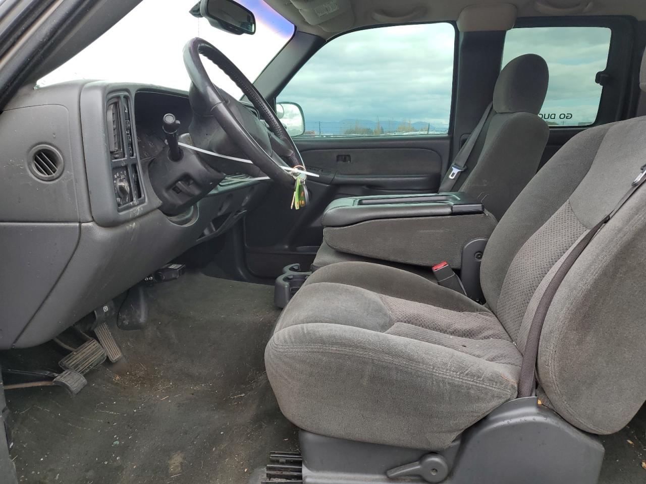 2003 Chevrolet Silverado - Image 7