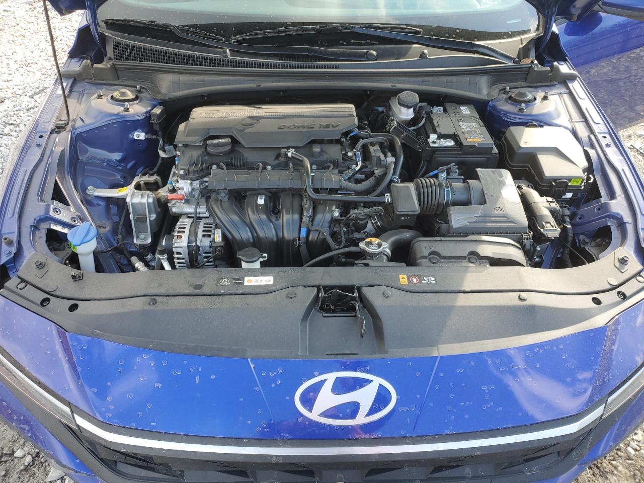 2024 Hyundai Elantra - Image 12