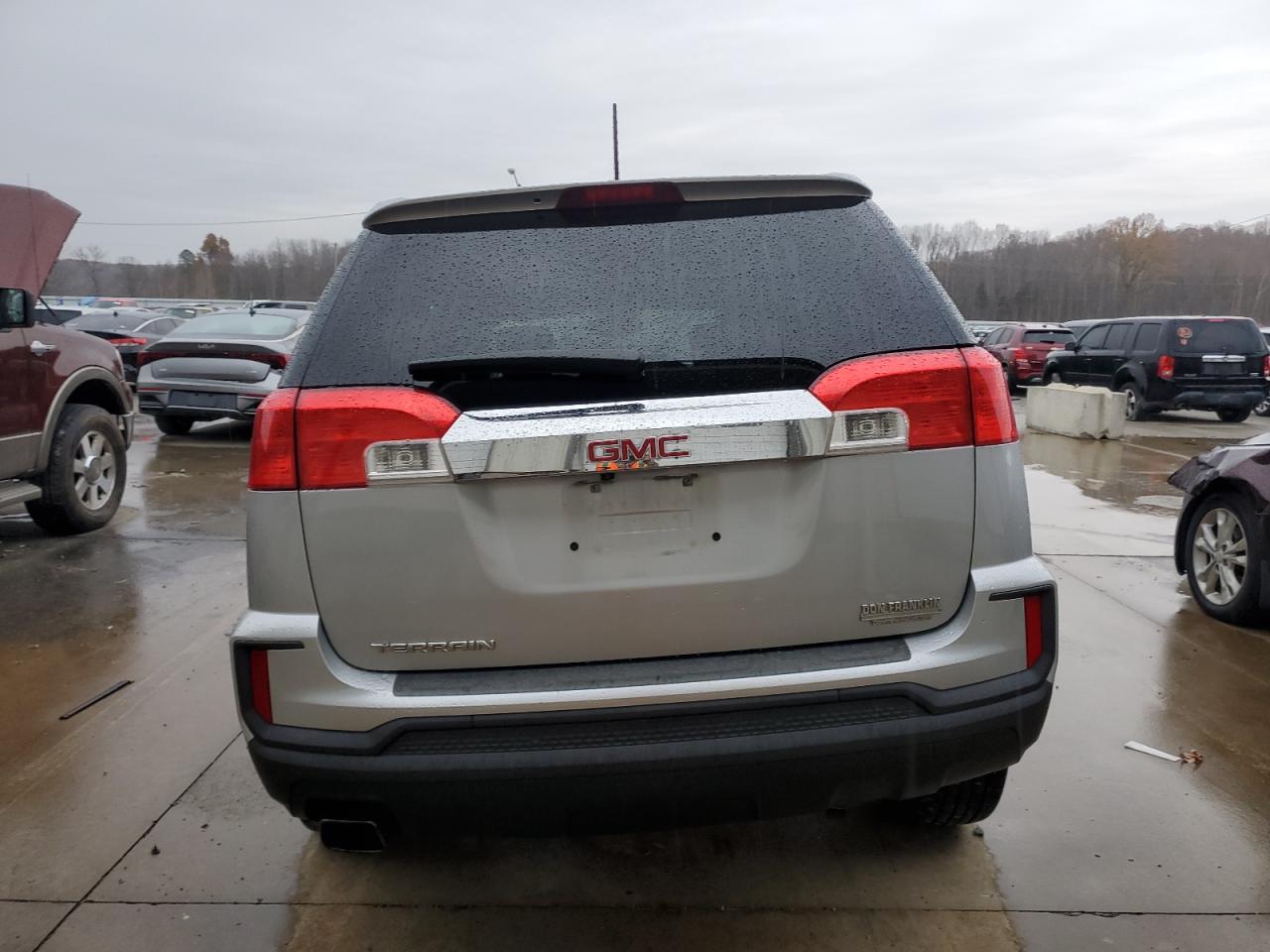 2017 GMC Terrain - Image 8