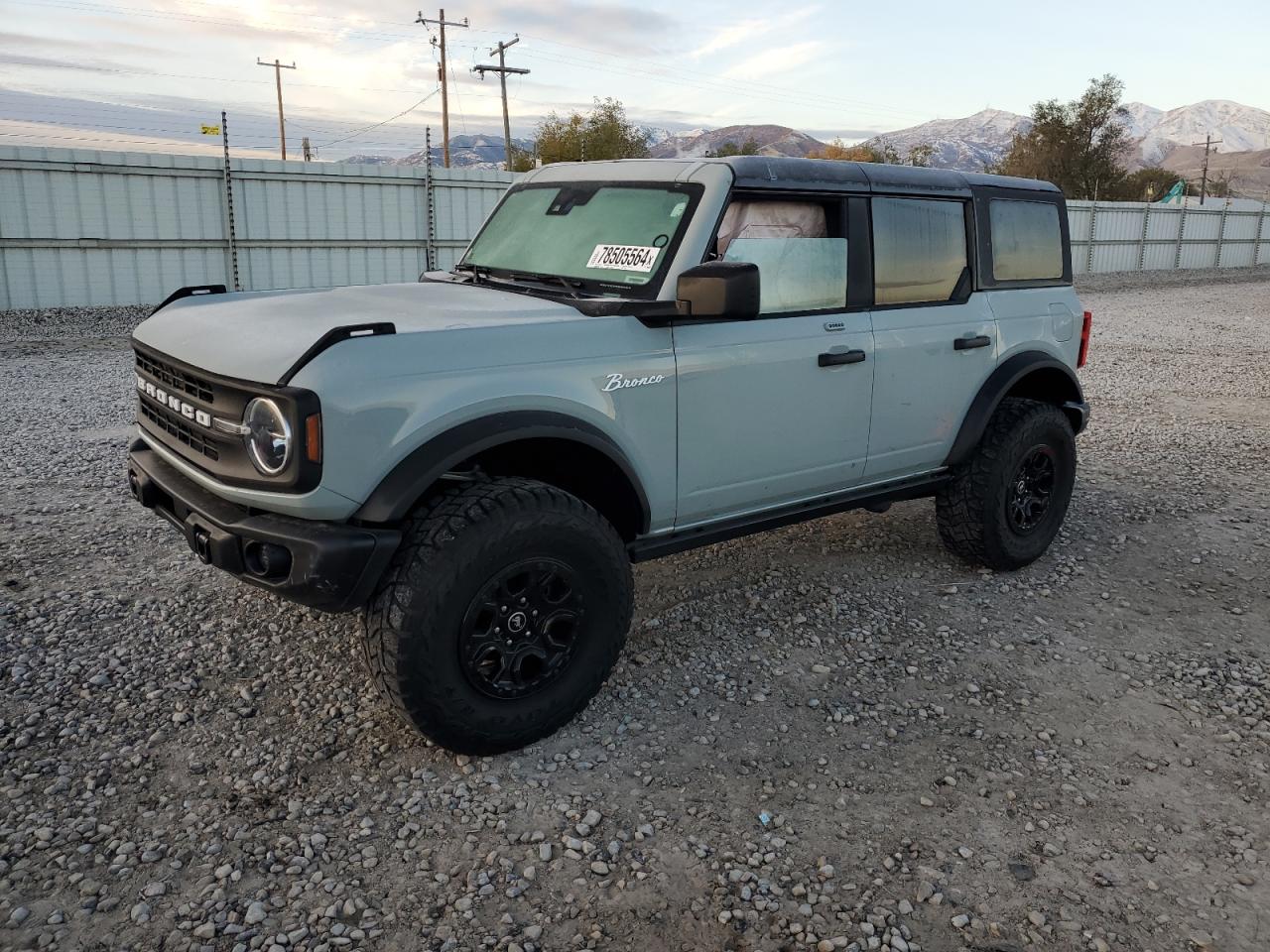 2022 Ford Bronco Base VIN: 1FMEE5DH4NLB18042 Lot: 78505564