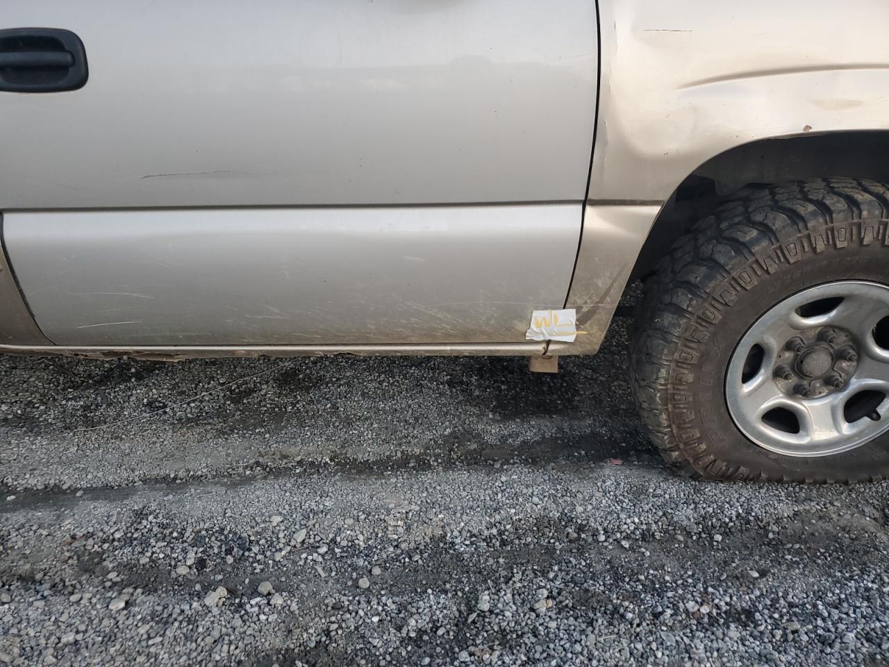 2004 Chevrolet Silverado - Image 12