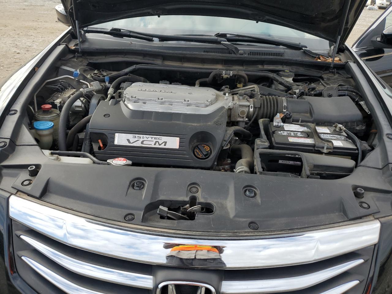 2012 Honda Accord - Image 13