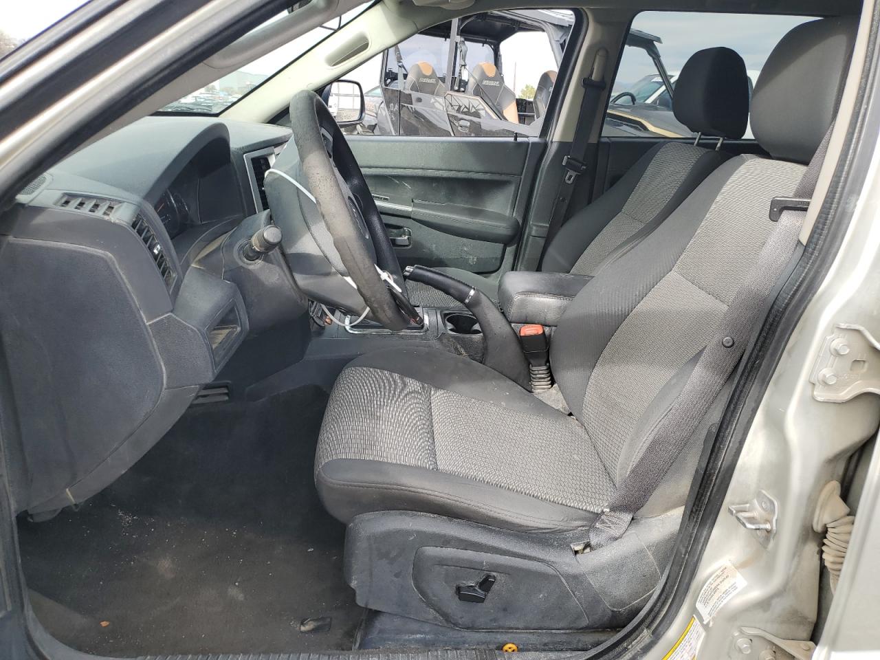 2010 Jeep Grand Cherokee - Image 7