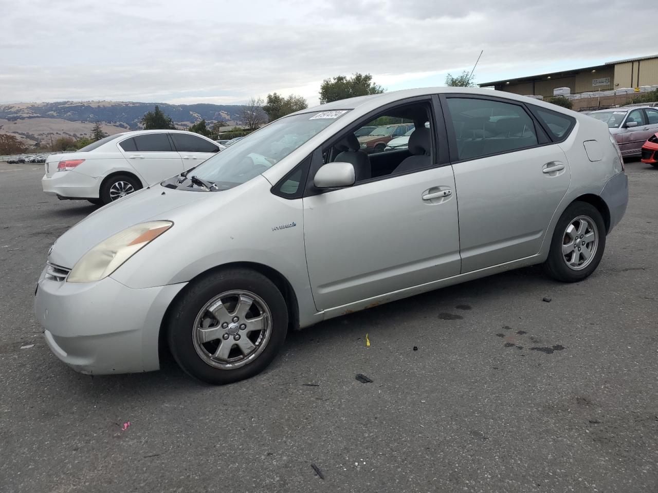 2005 Toyota Prius - Image 1