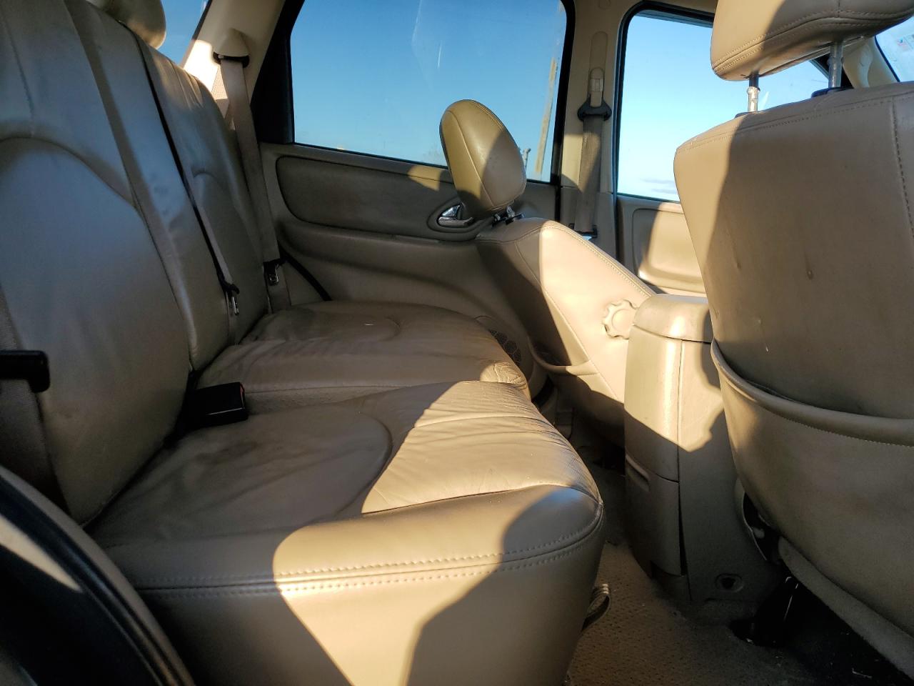 2006 Mazda Tribute - Image 12